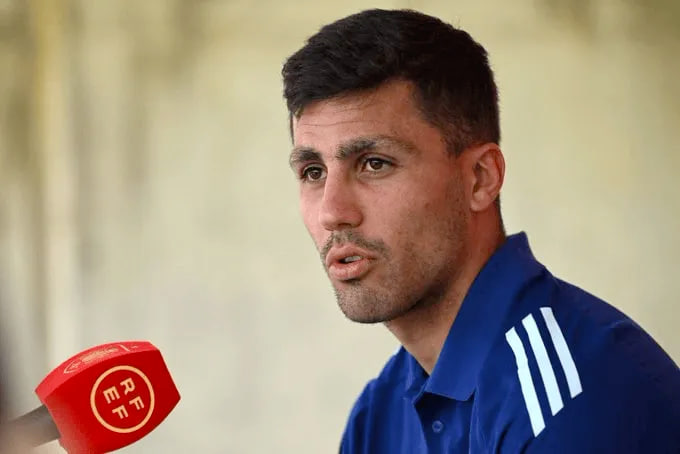 罗德里：皇马配得上夺冠&是世界最佳，曼城明年会努力赢他们