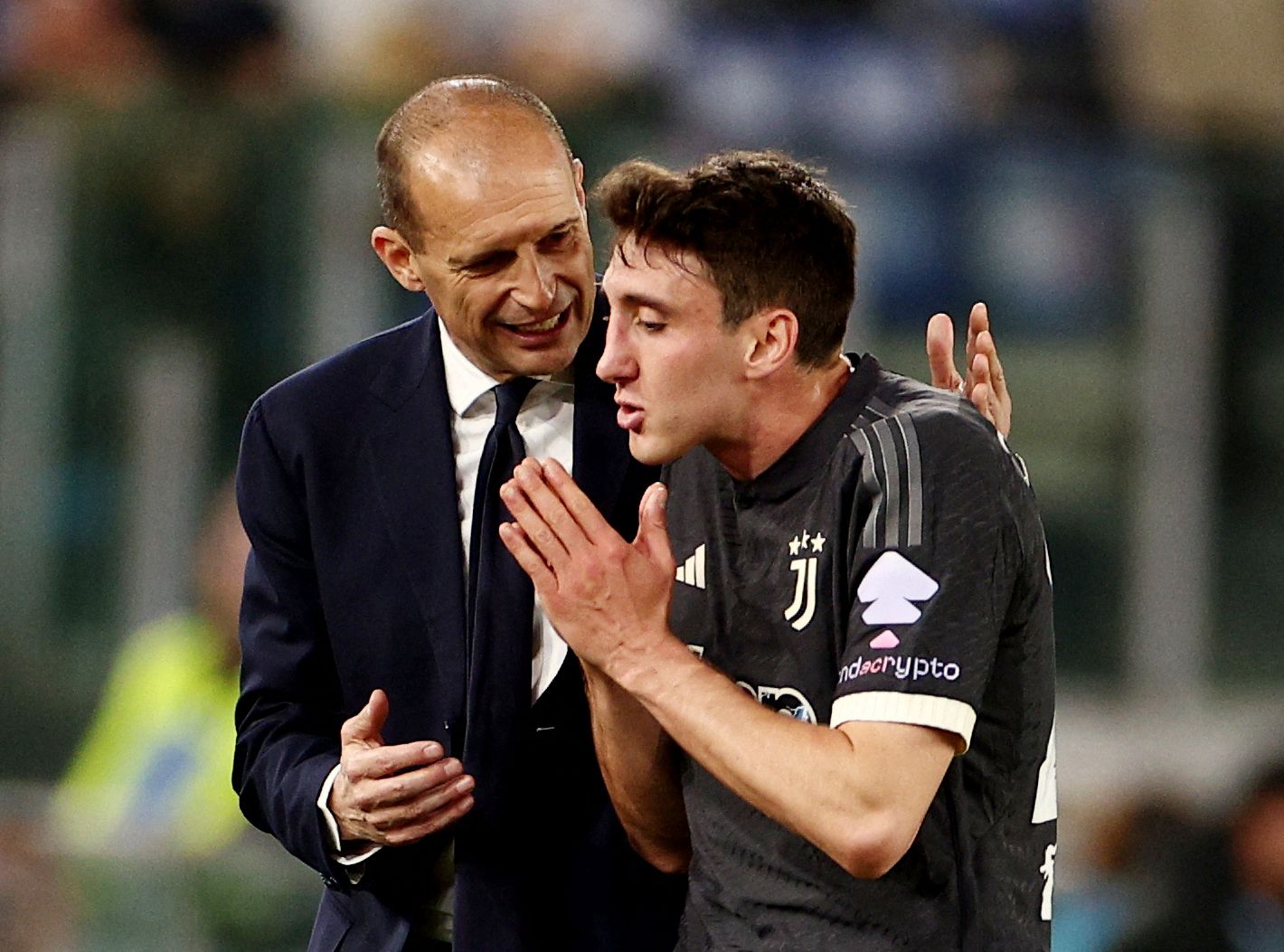 坎比亚索：一开始最喜欢的球员是梅西 后面是迪巴拉