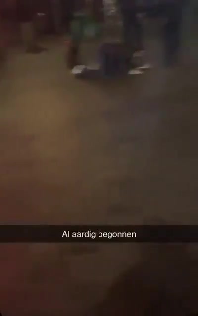 欧联赛后以色列球迷在荷兰遭袭，以色列总理派遣救援飞机前往荷兰